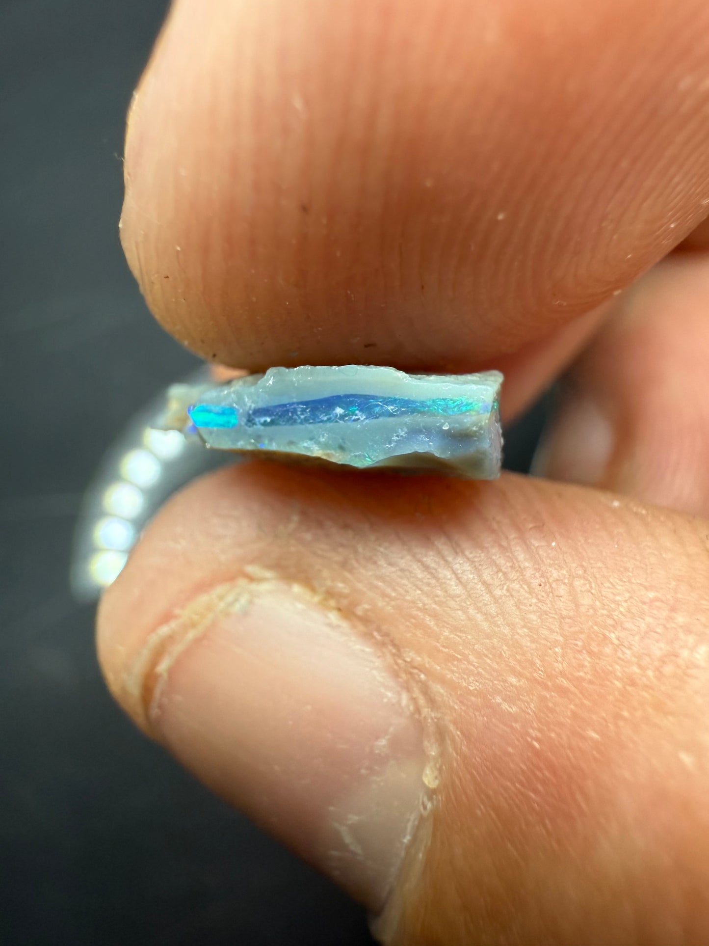 BLUE GREEN GEM 19.35CT