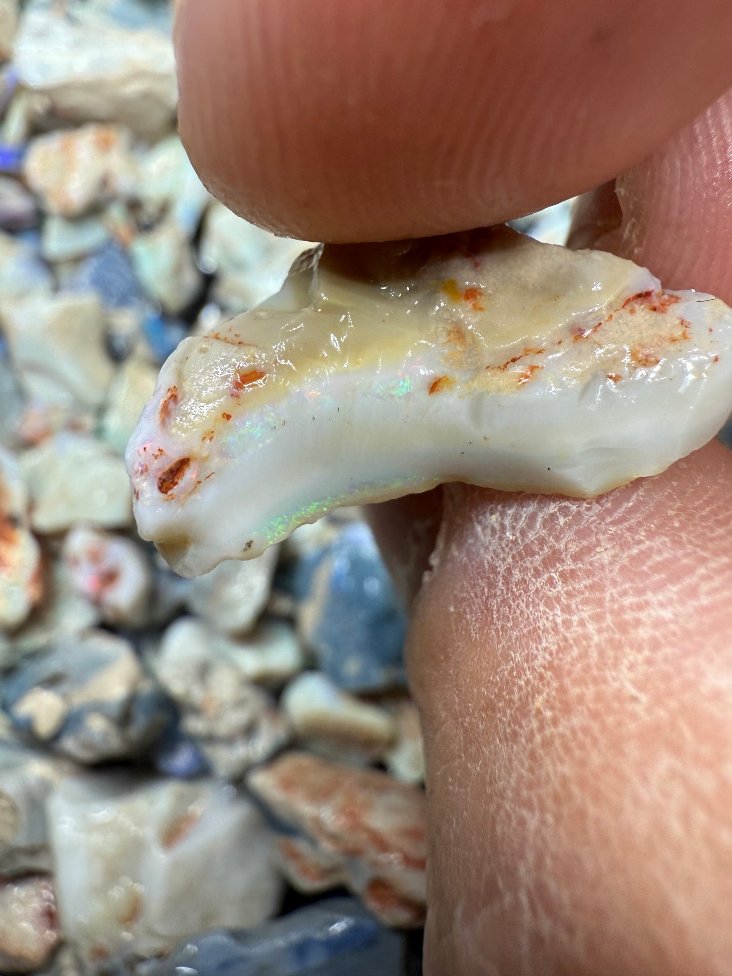 WHITE BASE ROUGH PARCEL 944CT