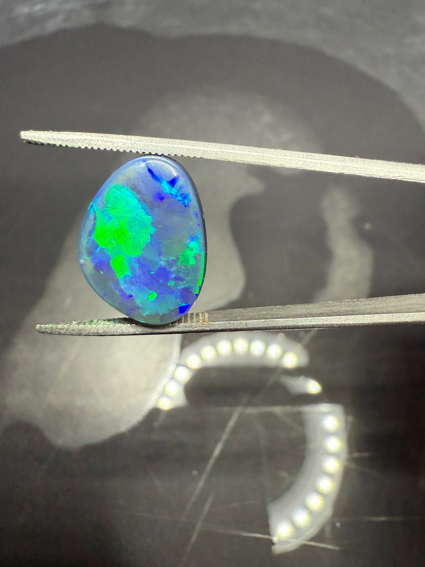 4.5CT NATURAL SOLID BLACK OPAL