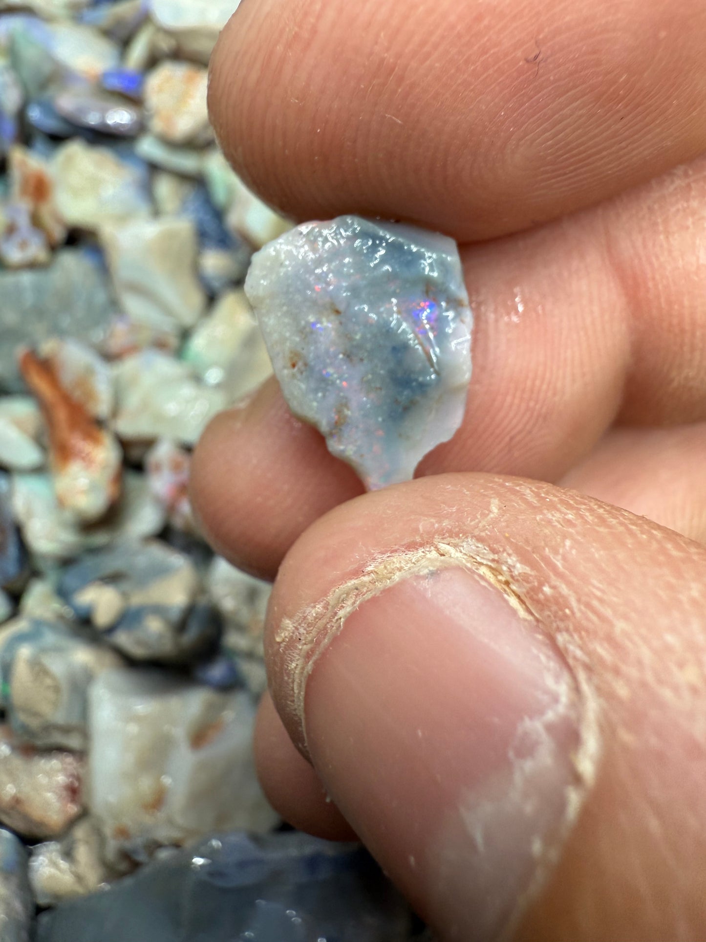 WHITE BASE ROUGH PARCEL 944CT