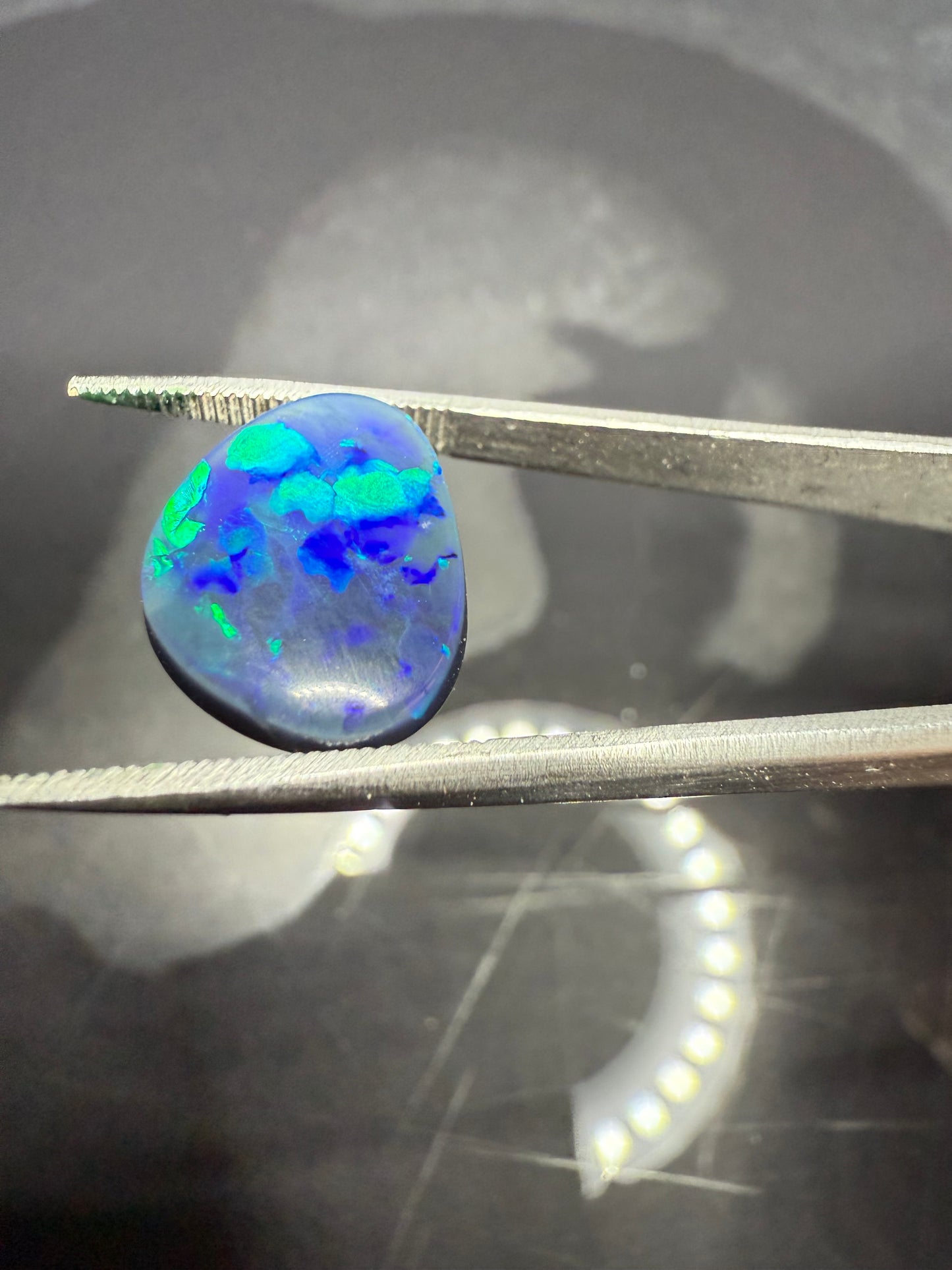 4.5CT NATURAL SOLID BLACK OPAL