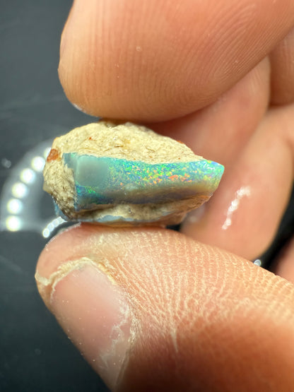 BLUE RED CRYSTAL GEM 26.45CT