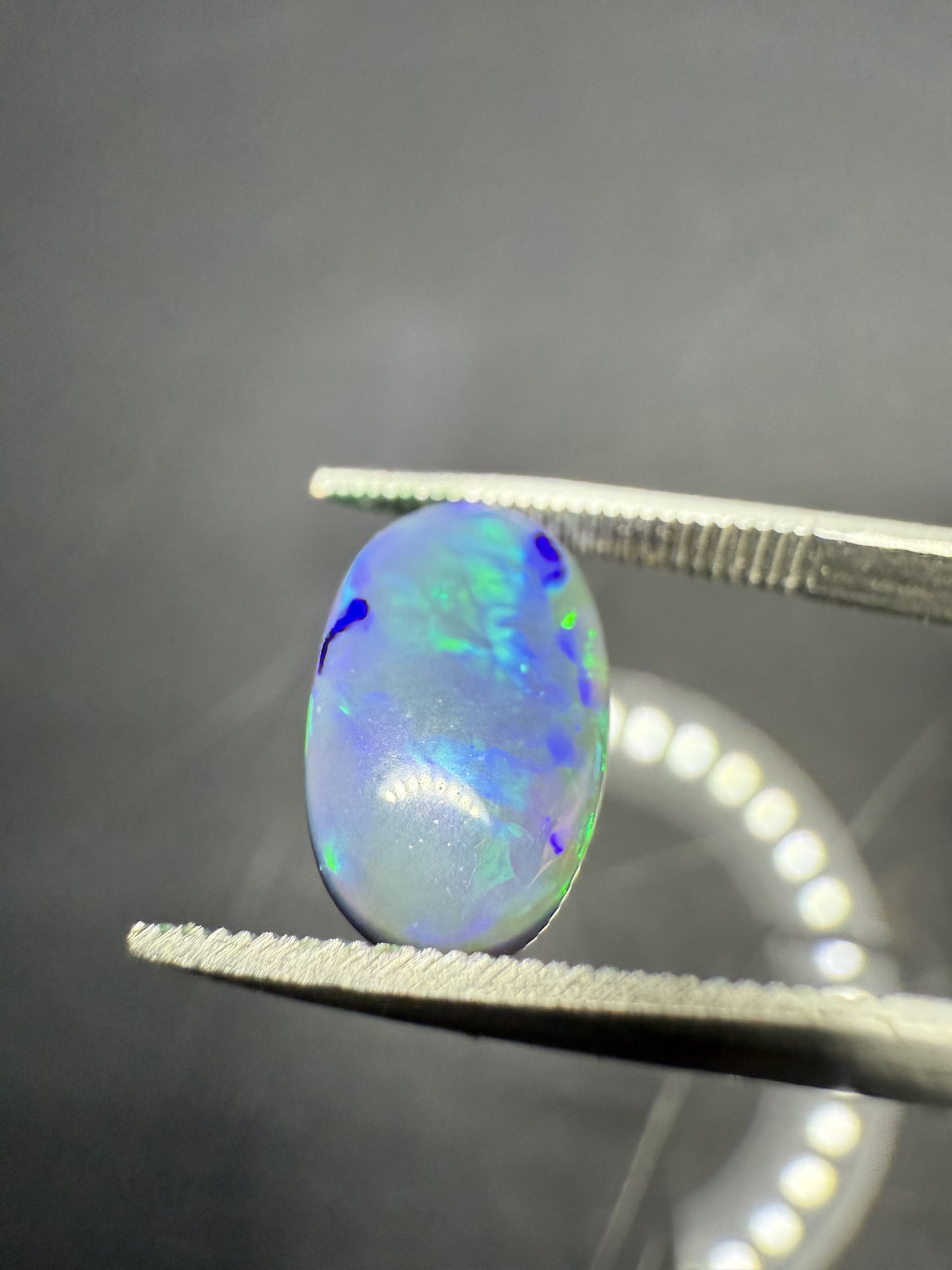 2.5CT NATURAL SOLID BLACK OPAL