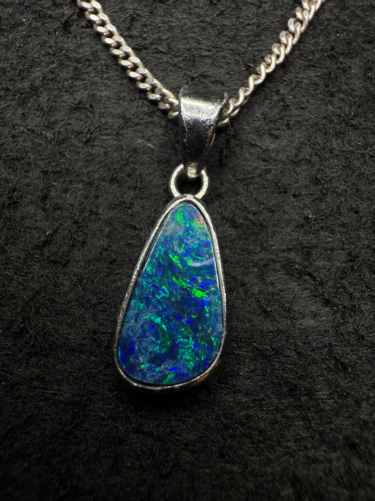 Doublet Opal Pendant in 925 Silver