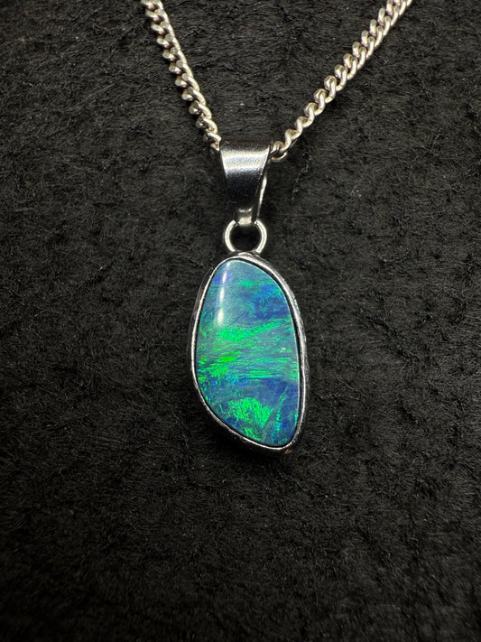 Doublet Opal Pendant in 925 Silver