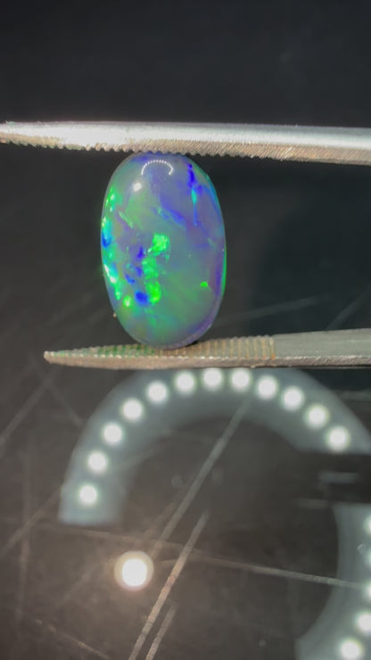 2.5CT NATURAL SOLID BLACK OPAL