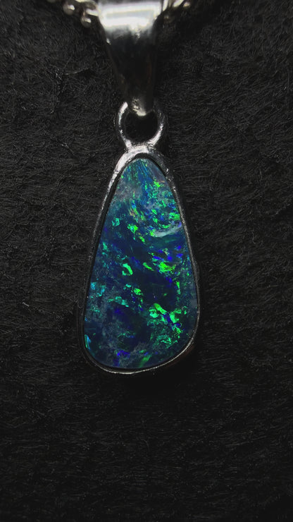 Doublet Opal Pendant in 925 Silver